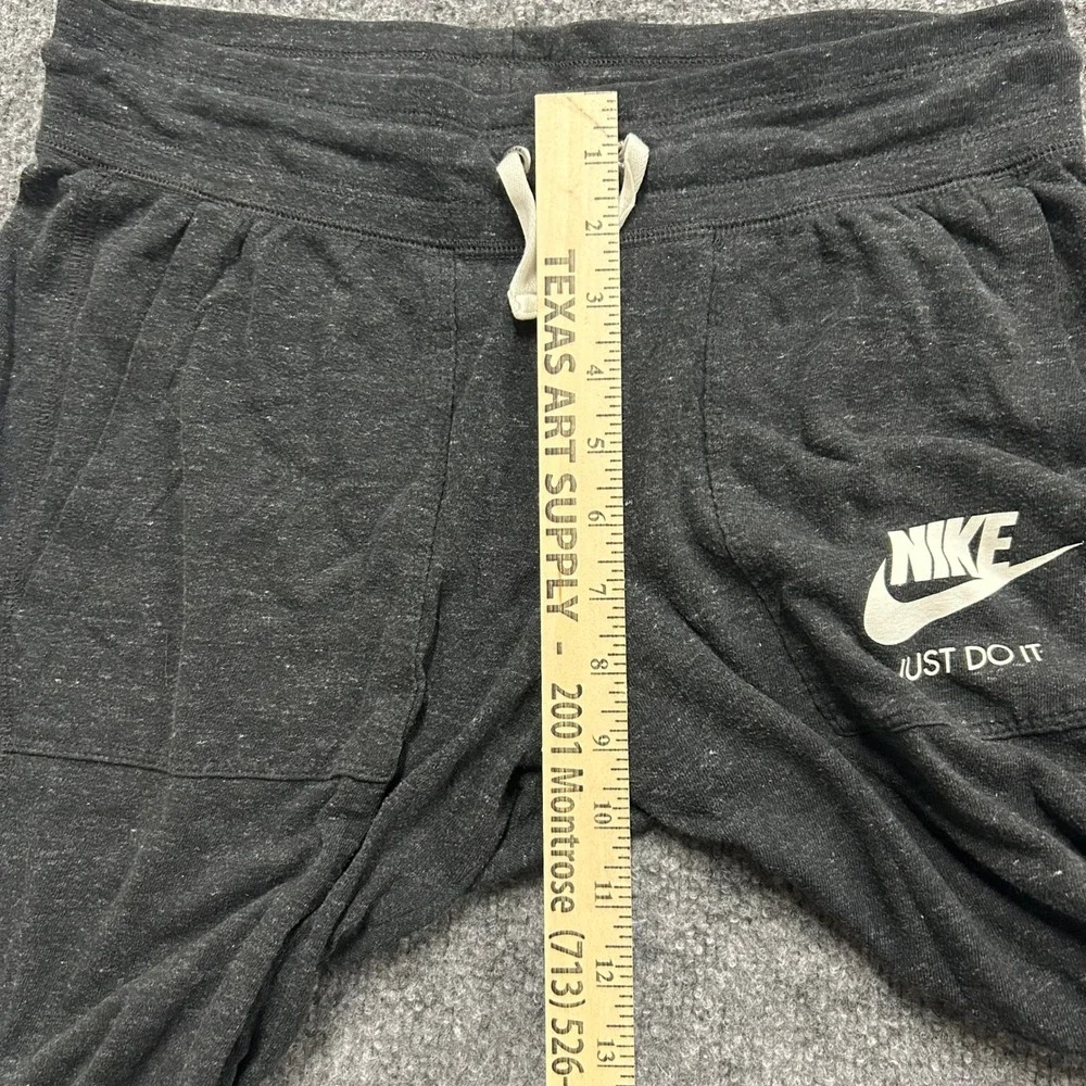 Nike these cropped